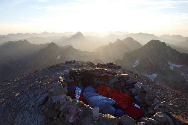 Bivouac au sommet du Balaïtous