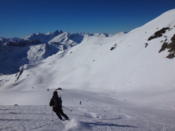 Descente face aux Aiguilles d'Arves