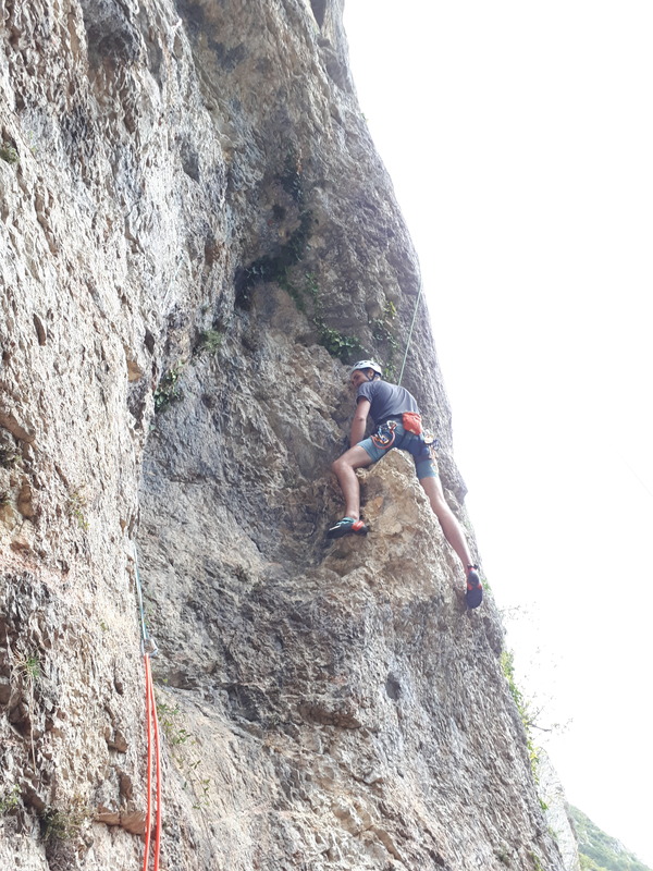 Jean a trouvé la position de moindre effort ultime JEAN en PME