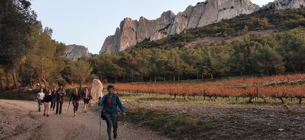 L'encadrante guidant ses ouailles