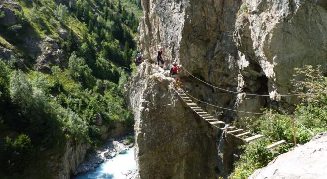 VIA FERRATA Saison 2017 image article